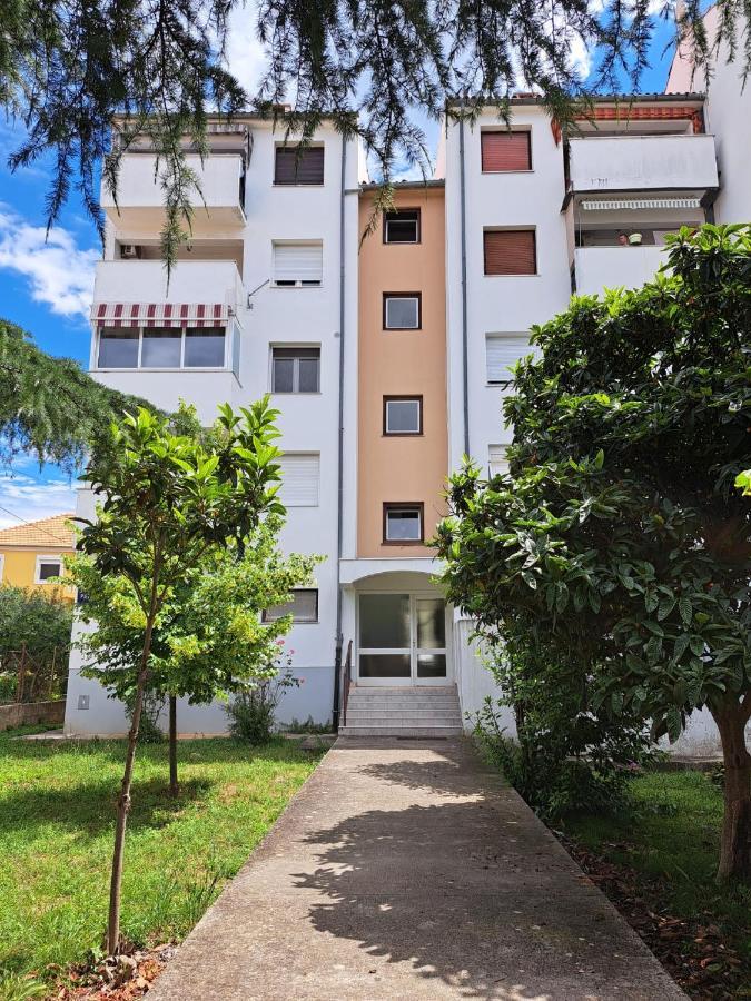 The Grey Apartment Zadar Exterior photo